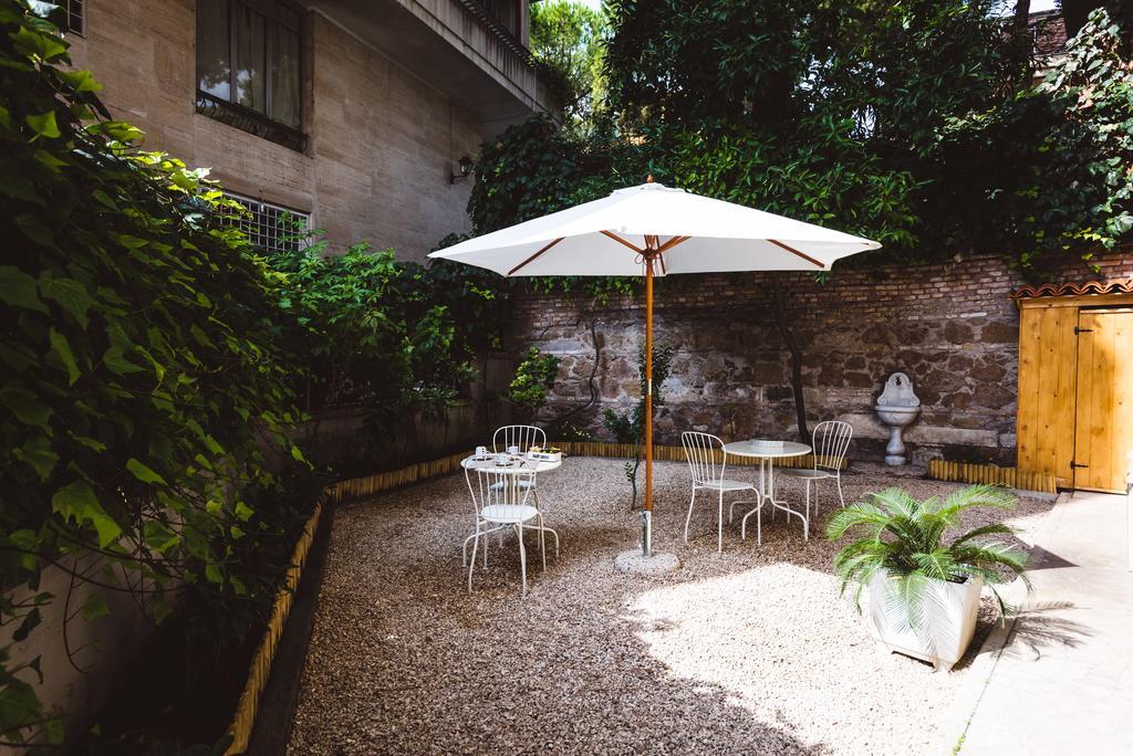 Superior Double Room Shared Garden